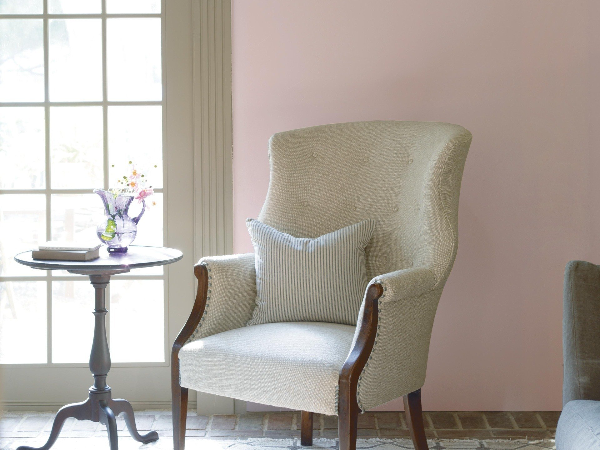 Benjamin Moore Aura® Interior Paint painting the walls, near Bourbonnais, Illinois (IL)
