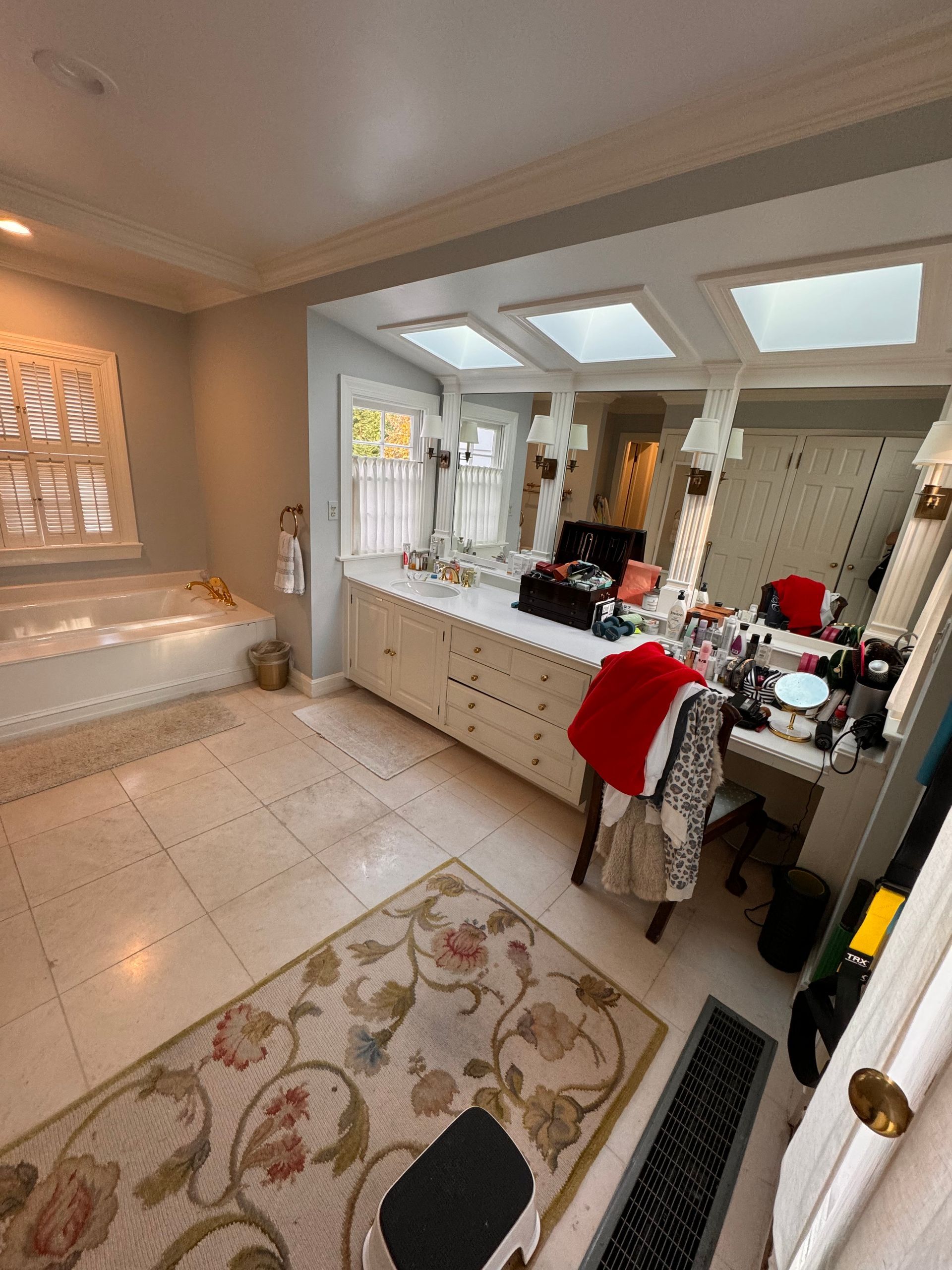 Comfort Room Before — Derwood, MD — Bright Cleaning Industries