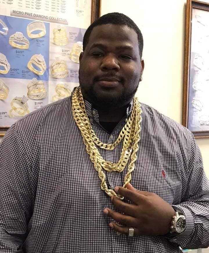 owner gold and diamond store