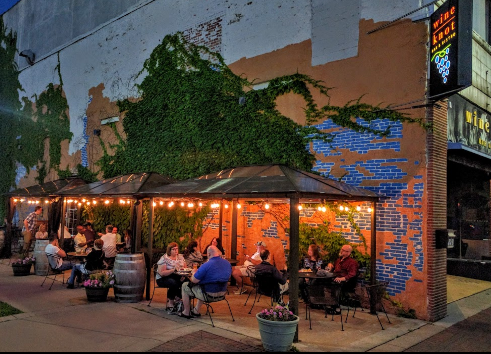 Wine Knot patio