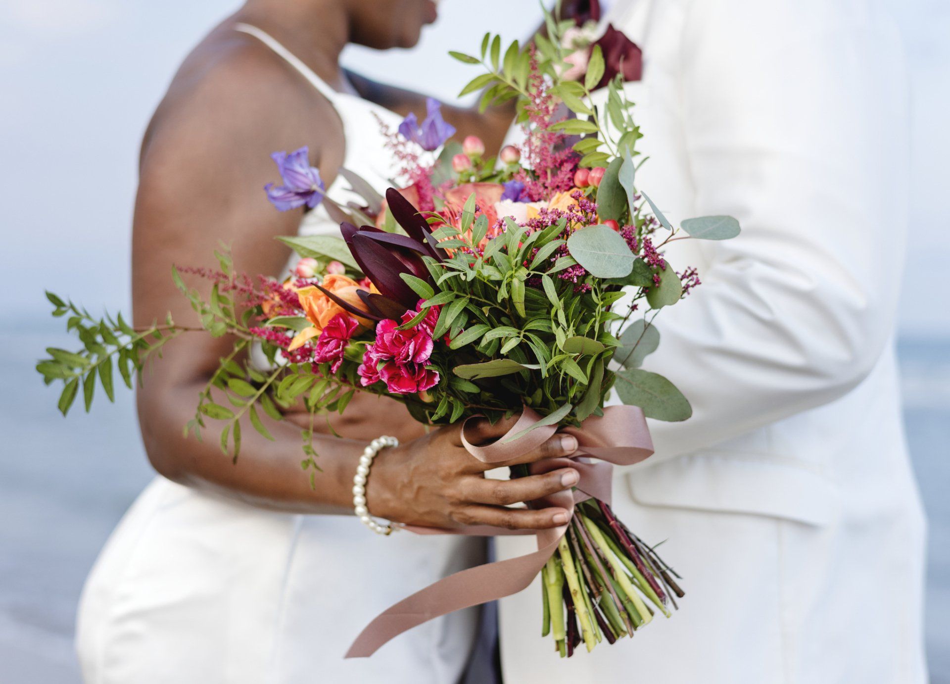 Flowers and Bouquets — Pink Roses Bouquets in Dallas, Texas