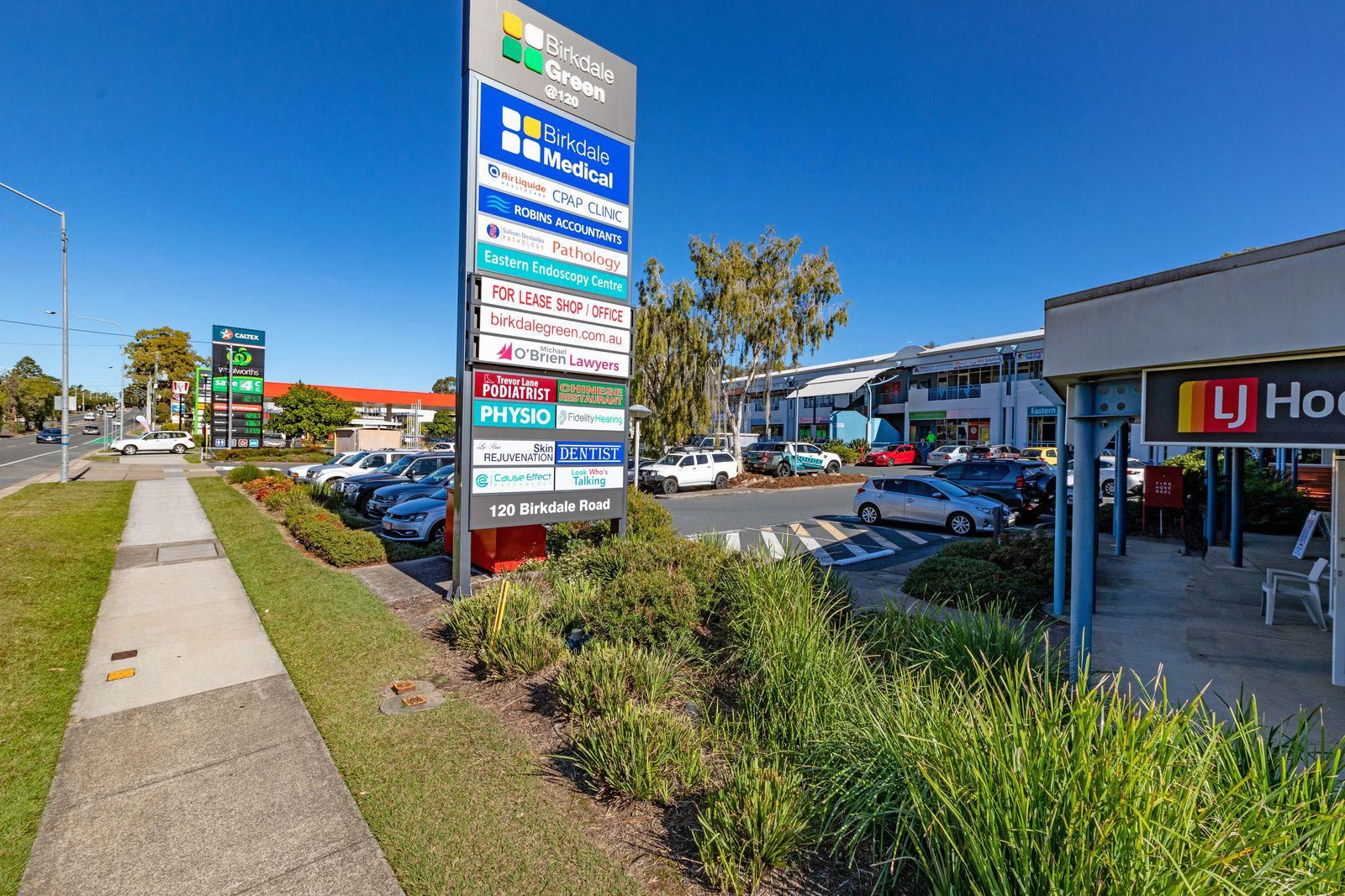 outdoor signage of Shops/Offices in Birkdale green