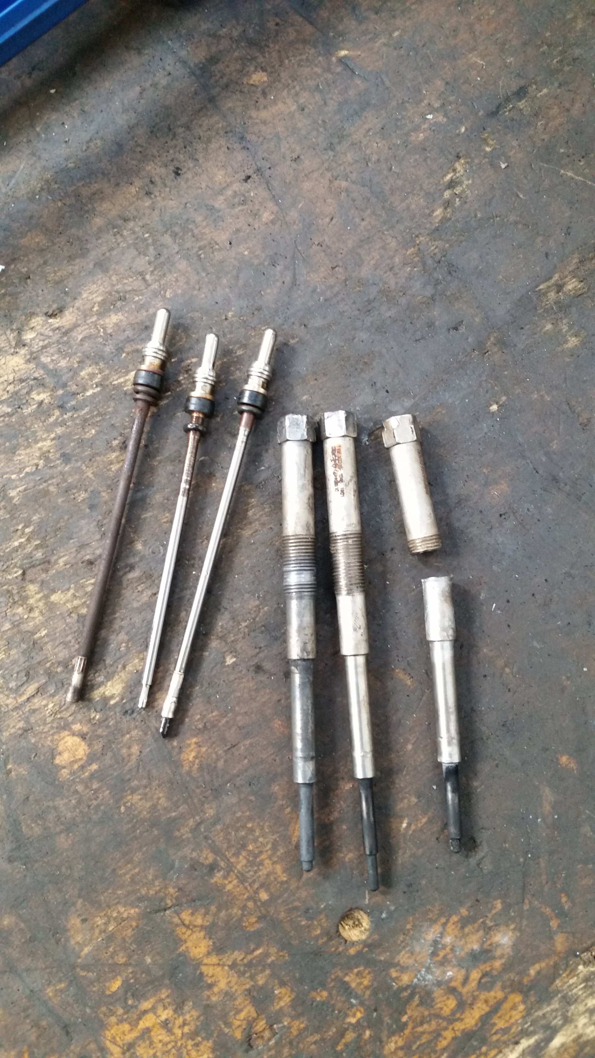 Seized and snapped Glow plug or Heater plug removal
