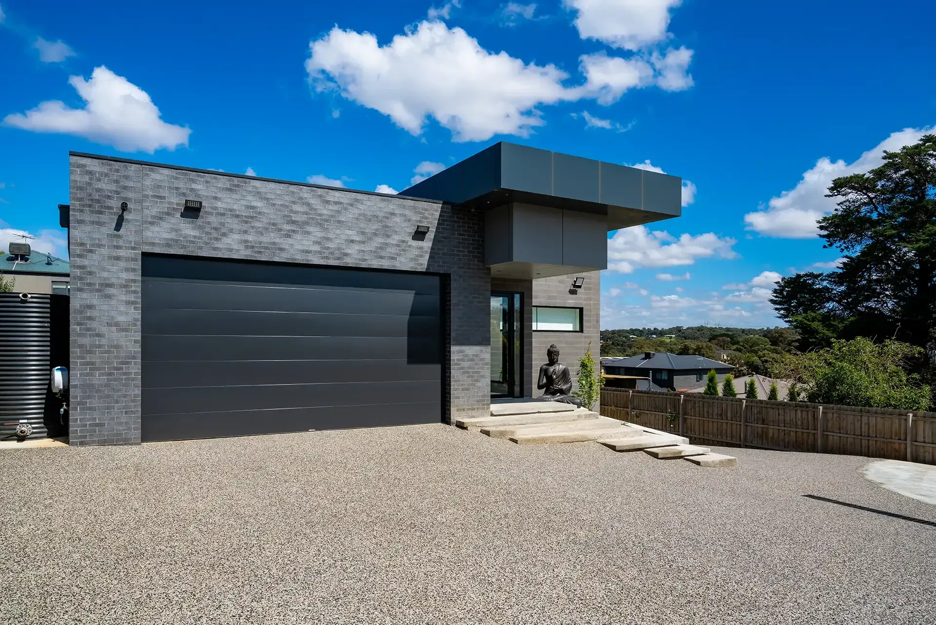 Get Australian made garage doors installed in Mount Gambier