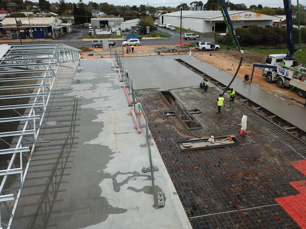 Parham Sheds - 40mpa/150mm/f92 concrete slab for a warehouse