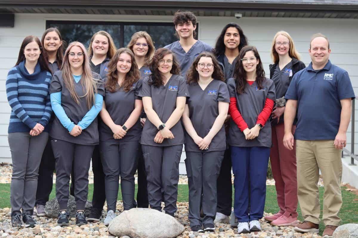 group photo of the doctors and staff of Pet Medical Center located in Ames, Iowa
