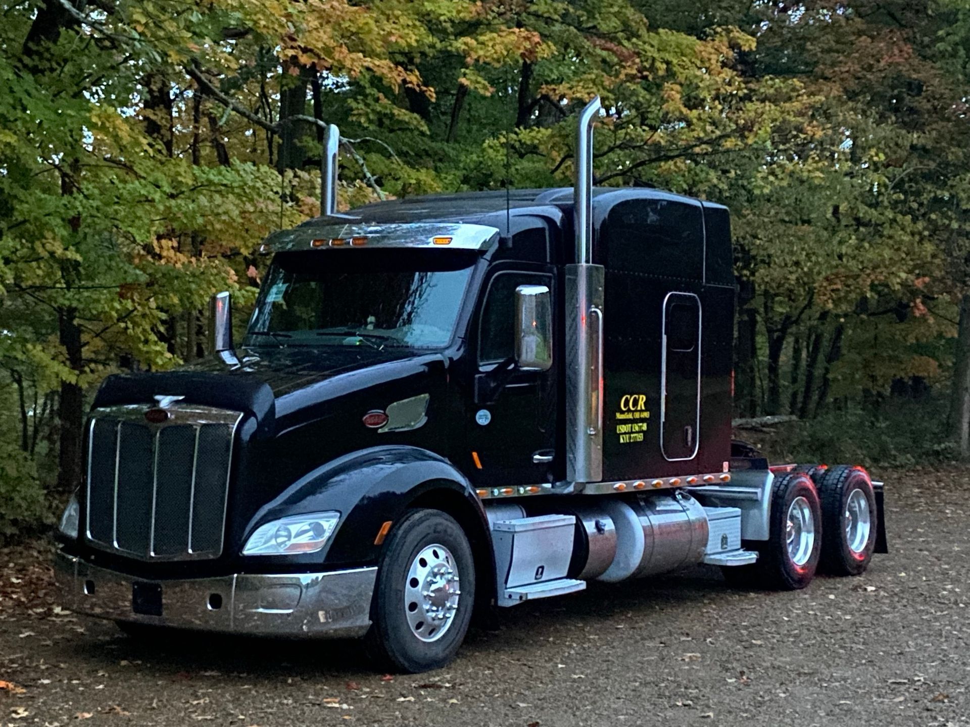 CCR FLEET SERVICES TRACTOR
