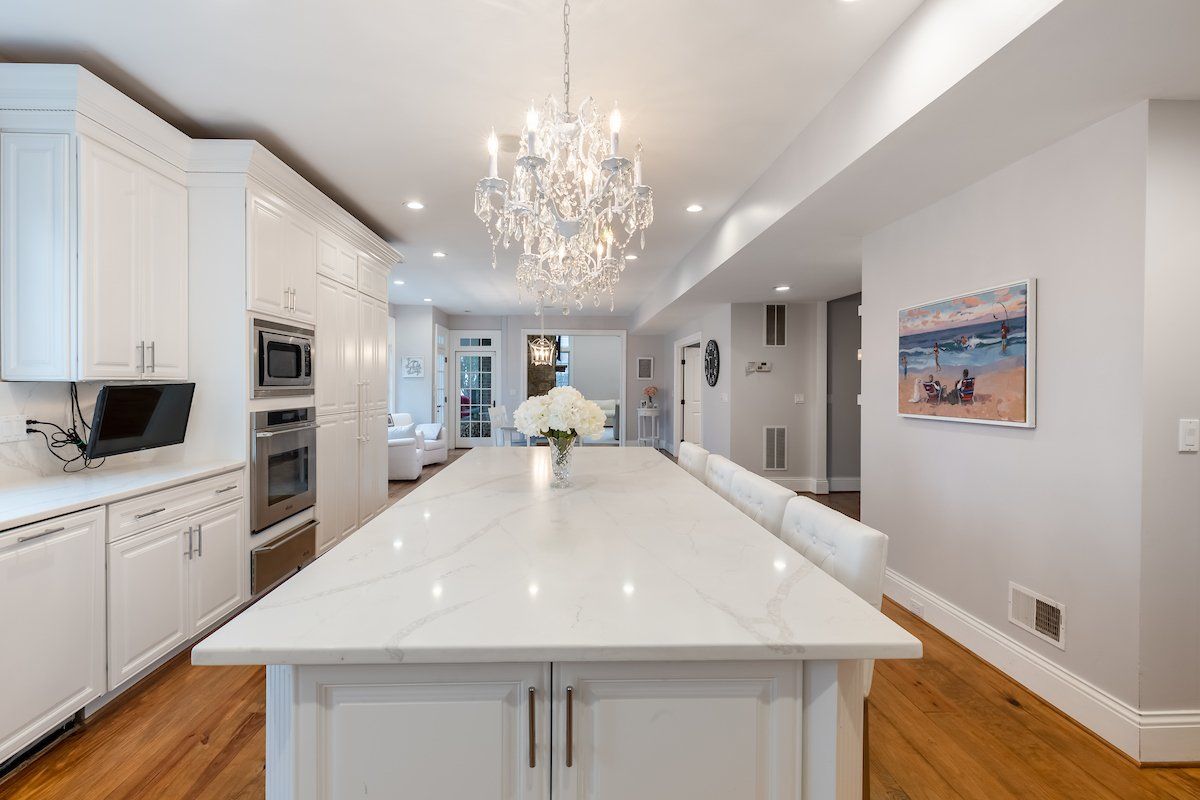 Calacatta Verona Q Quartz Island