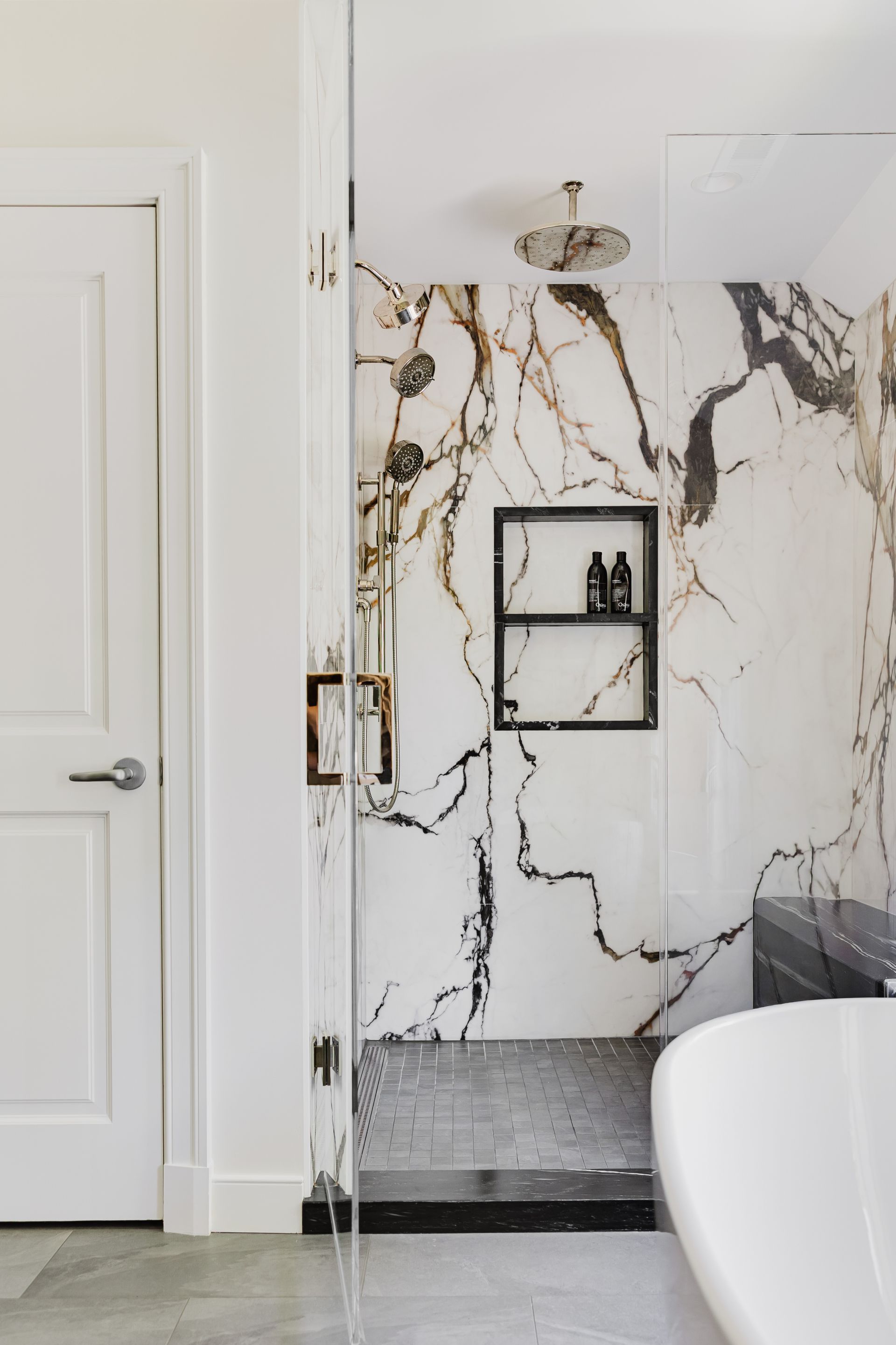 XTONE Paonazzo Biondo Polished Shower Walls