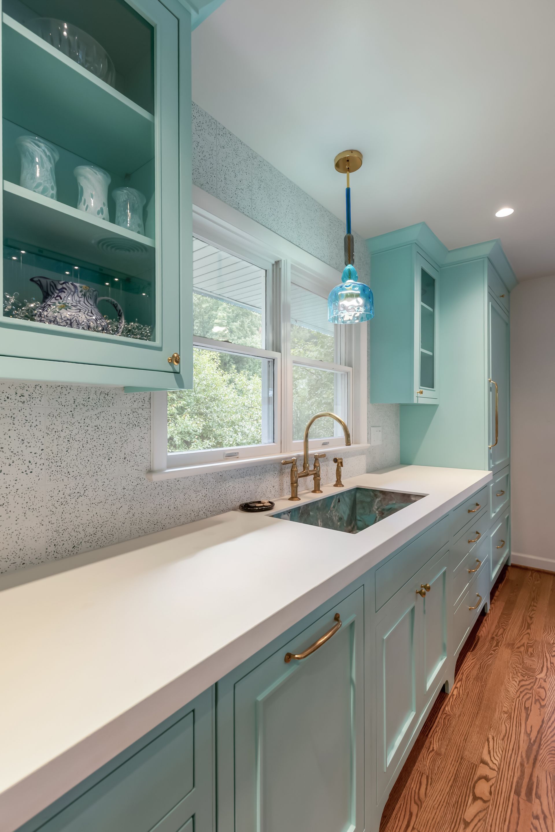 NeoLith Arctic White Satin Perimeter Countertops with Amazonite Polished Quartzite Sink