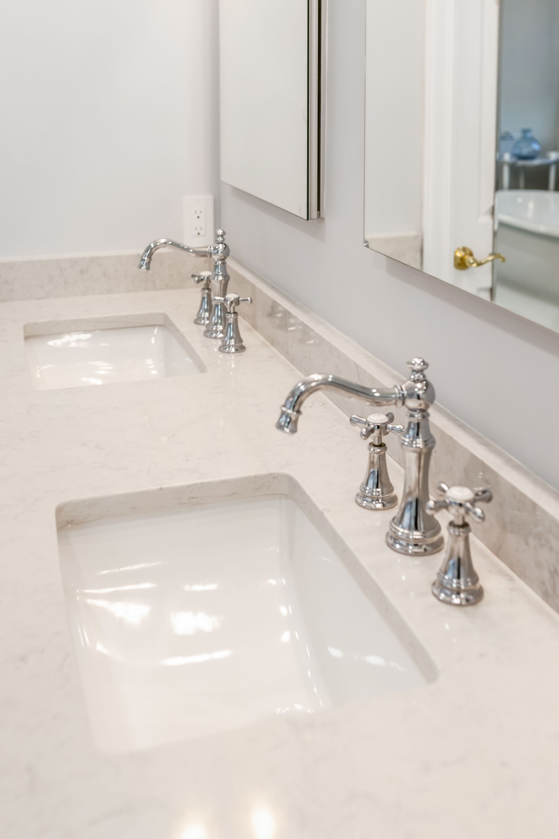 Mara Blanca Q Quartz Countertops and Waypoint Painted Linen Cabinets