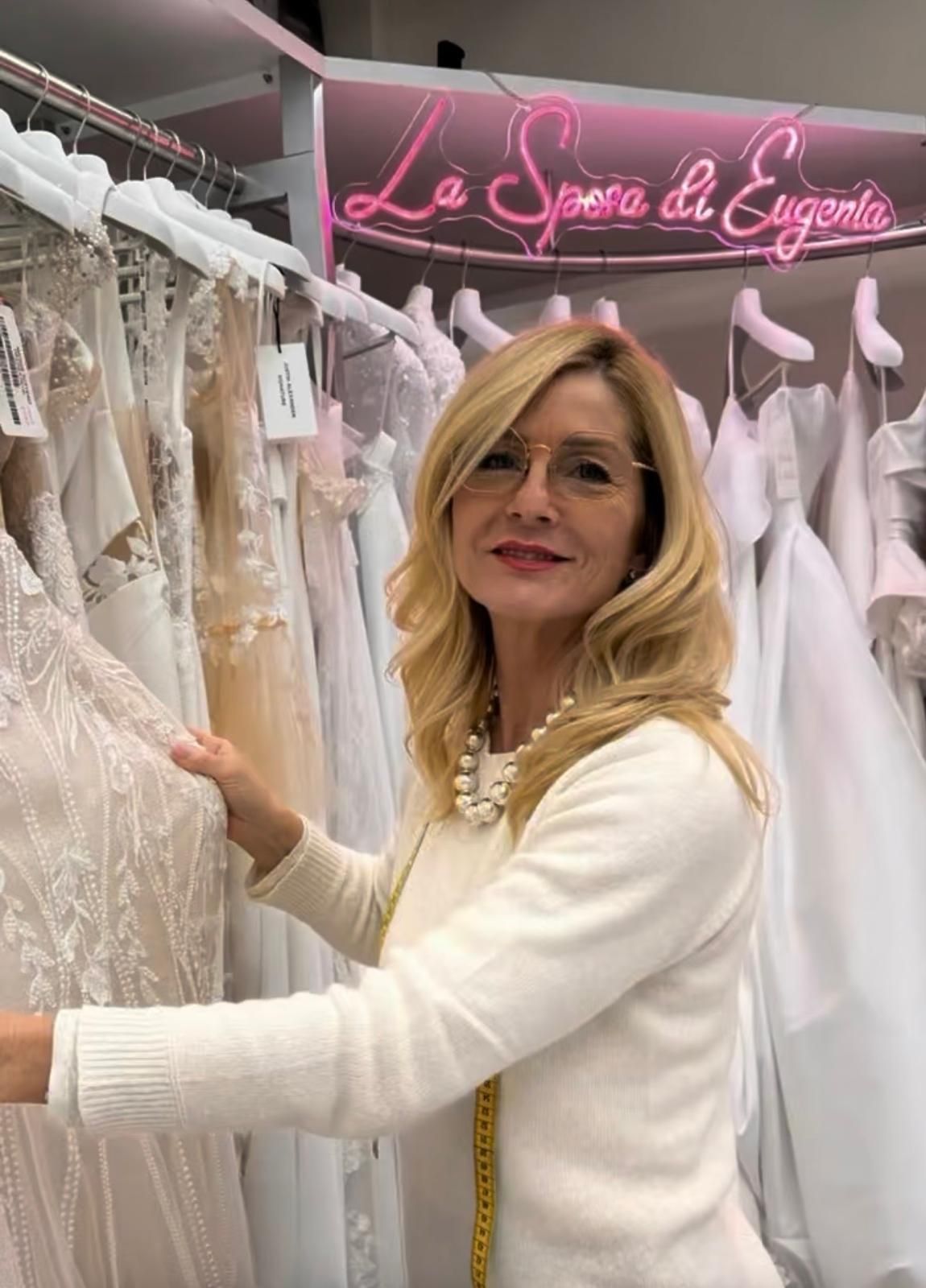 Sartoria Sposa e Atelier con abiti sposa e sposo già pronti