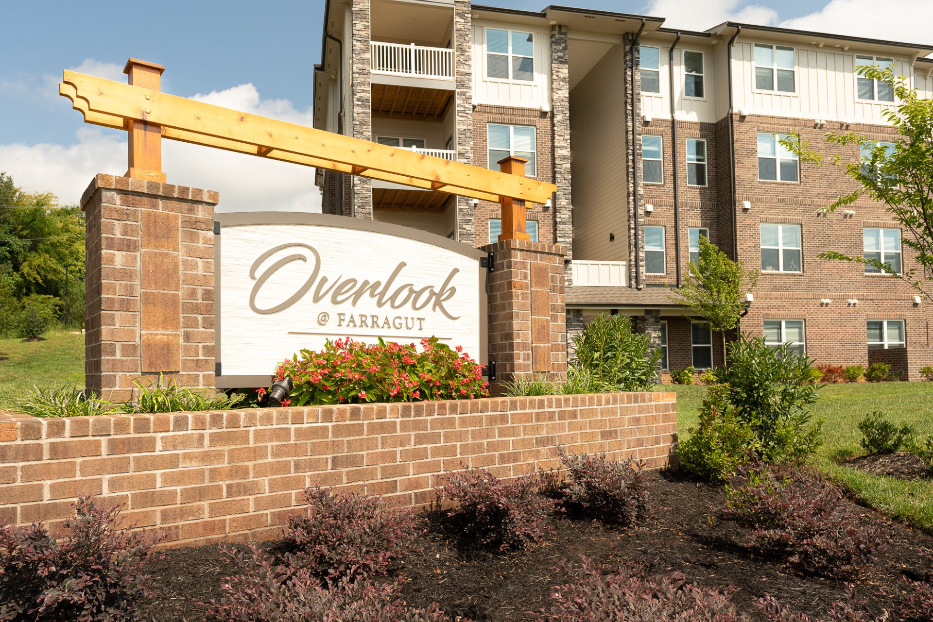 Overlook at Farragut Apartment Homes