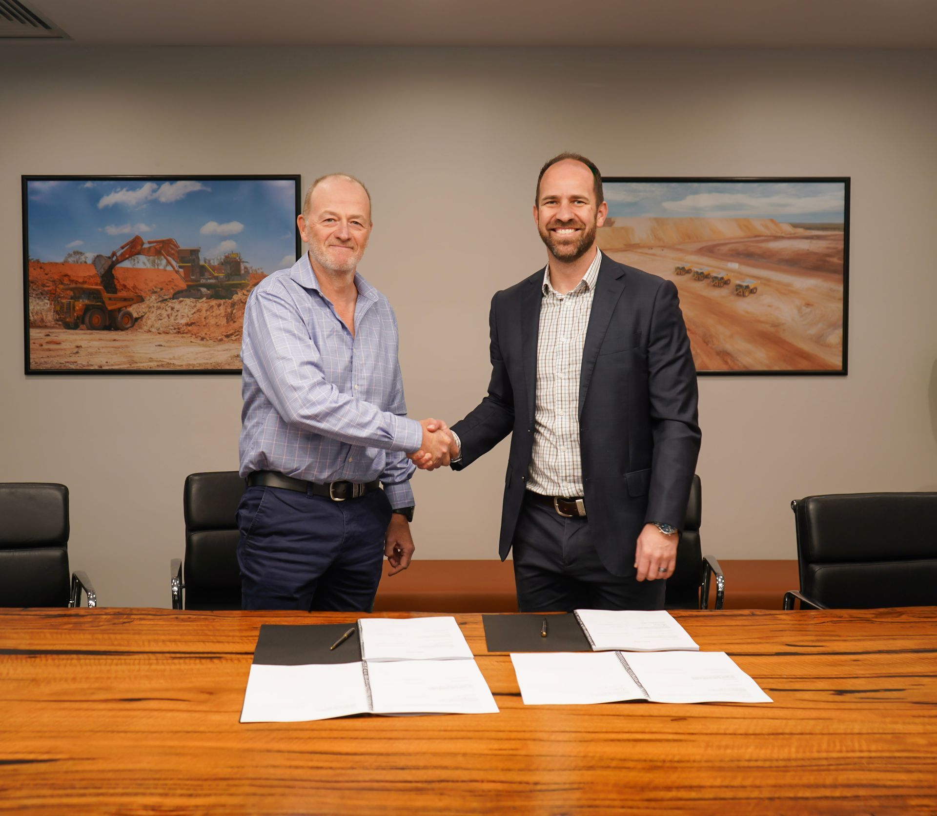 RE:GROUP Awarded Ore Mining Contract at Thunderbird Mineral Sands Mine, Now Fully Operational.
