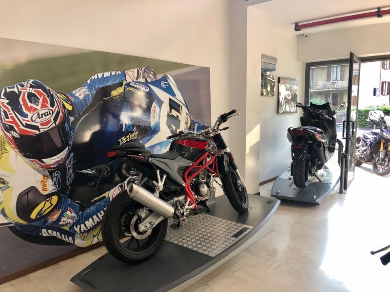 Esposizione moto interna