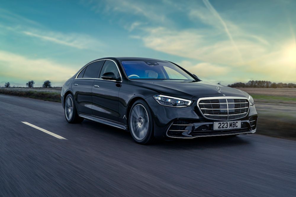 Luxury Mercedes V-Class chauffeur transport for premium clients
