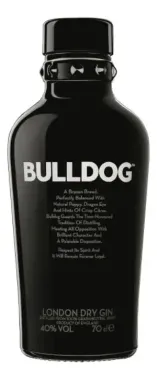 Botella de ginebra Black Bulldog London Dry Gin con un llamativo logotipo blanco sobre una etiqueta negra.