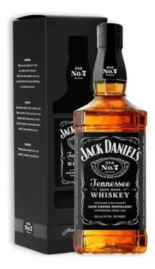 Botella de whisky Jack Daniel's Tennessee con caja negra sobre fondo blanco.