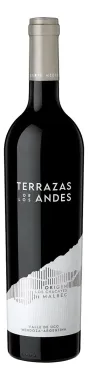 Botella de vino Terrazas de los Andes con etiqueta negra y tapón plateado sobre fondo blanco.