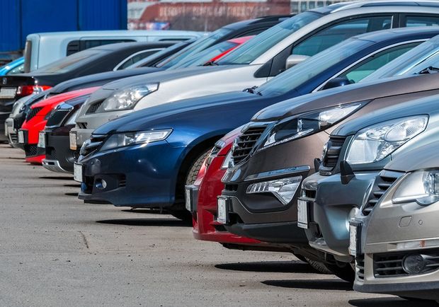 Line of Cars — Warren, NJ — Warren Auto Wreckers Line of Cars — Warren, NJ — Warren Auto Wreckers