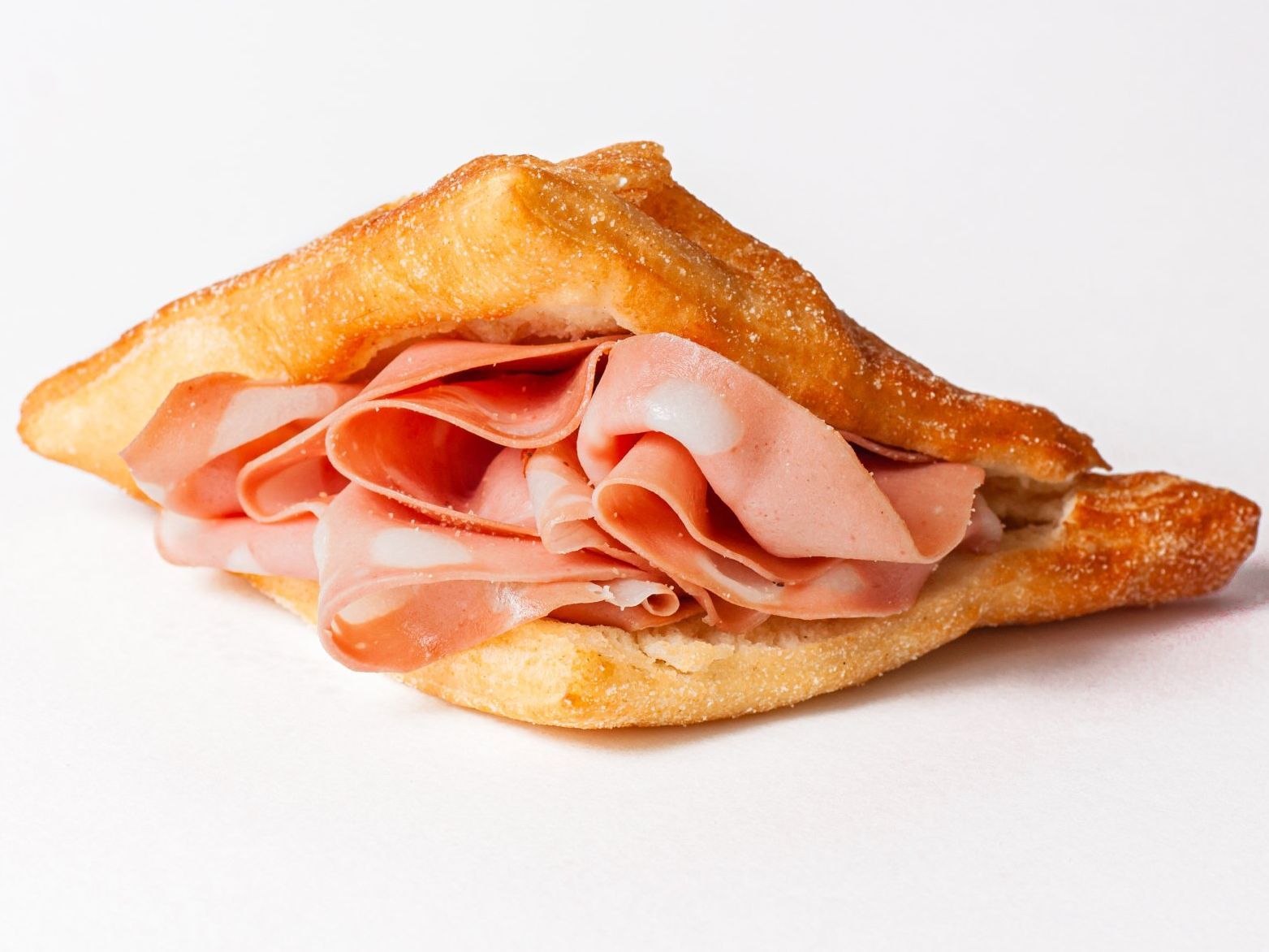 Crescentina con mortadella