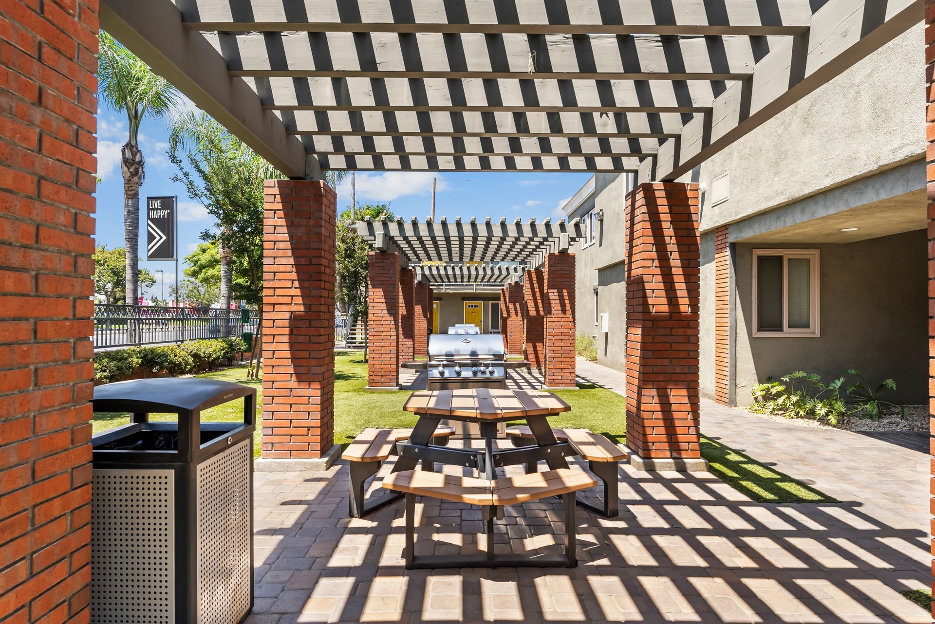 picnic table