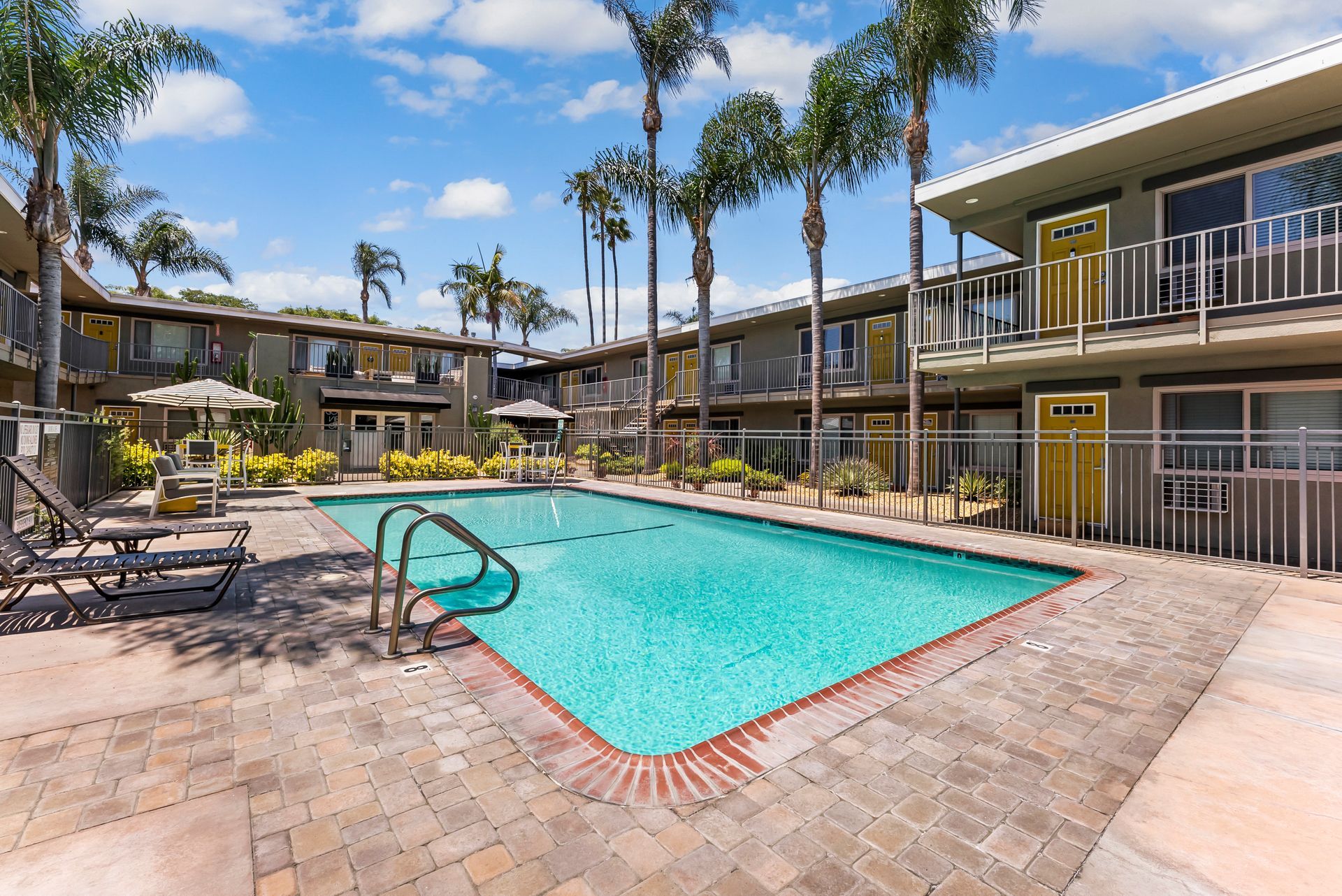 Exterior Amenities- pool