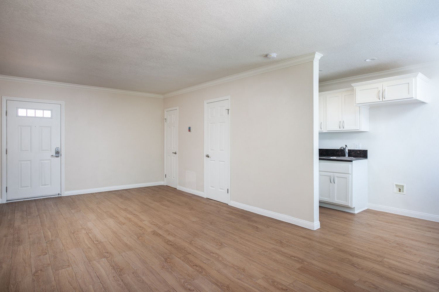Modern studio unfurnished