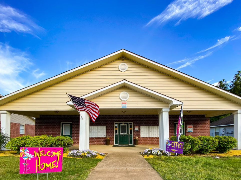 Greenview Estates Apartments- Exterior