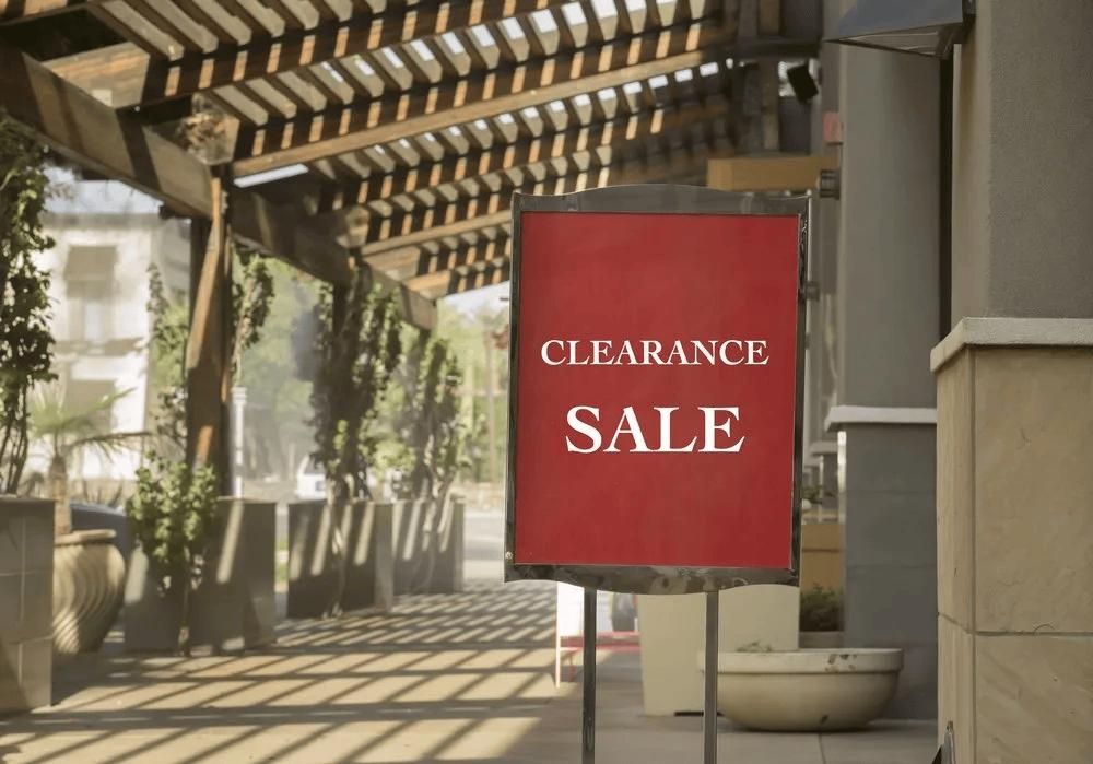 A Red Sign that Says Clearance Sale on It — Imsprint in Lake Macquarie, NSW