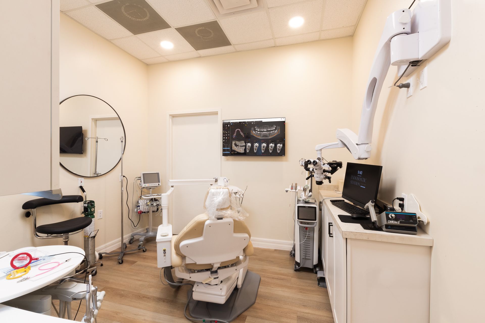 Modern Dreyer office treatment setting