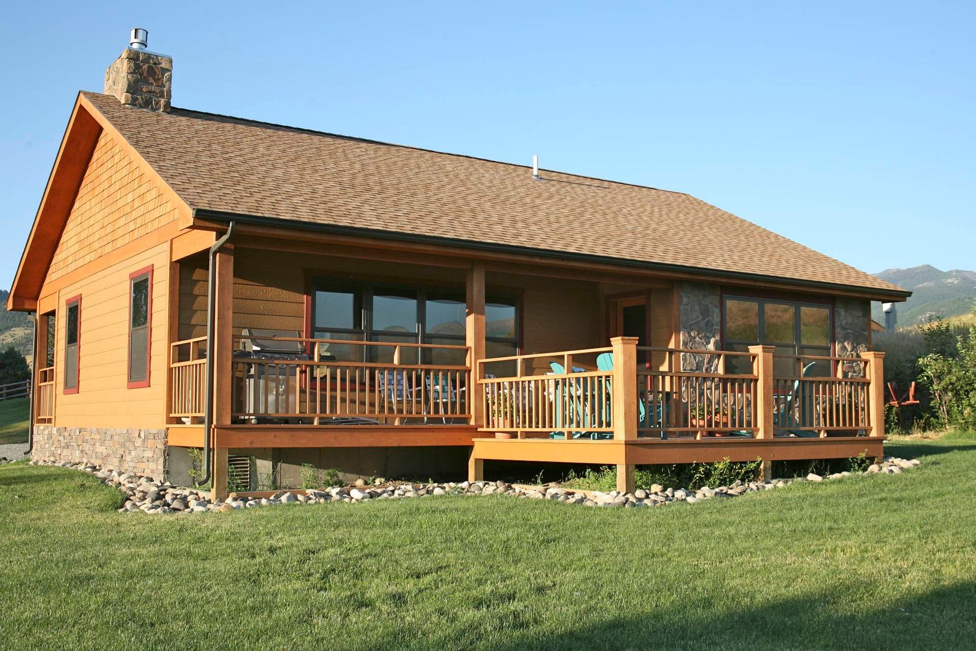 Nelson's Guides & Flies Lodging