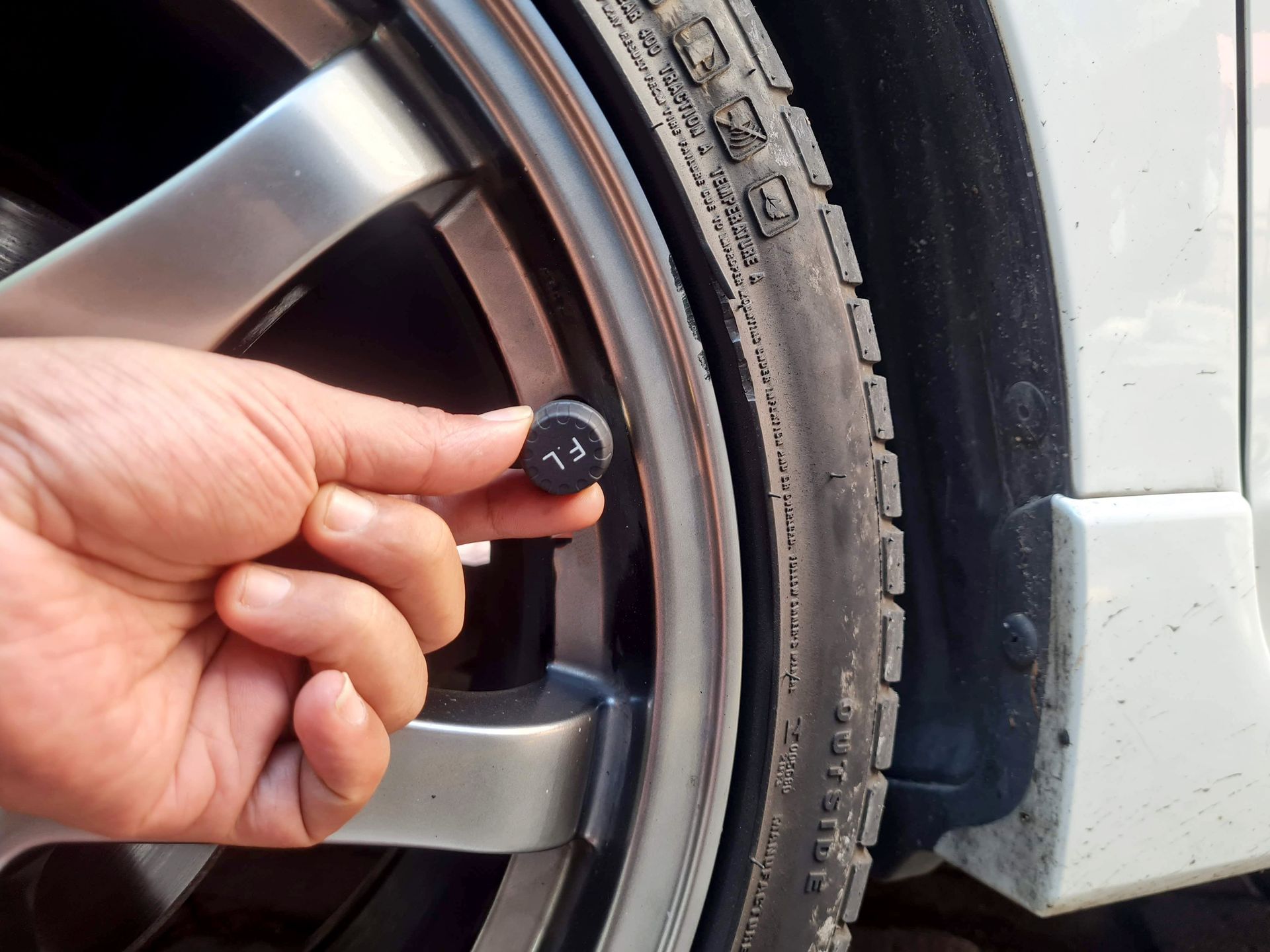 Tire Service in Cape Coral, FL | Ron's Auto Service