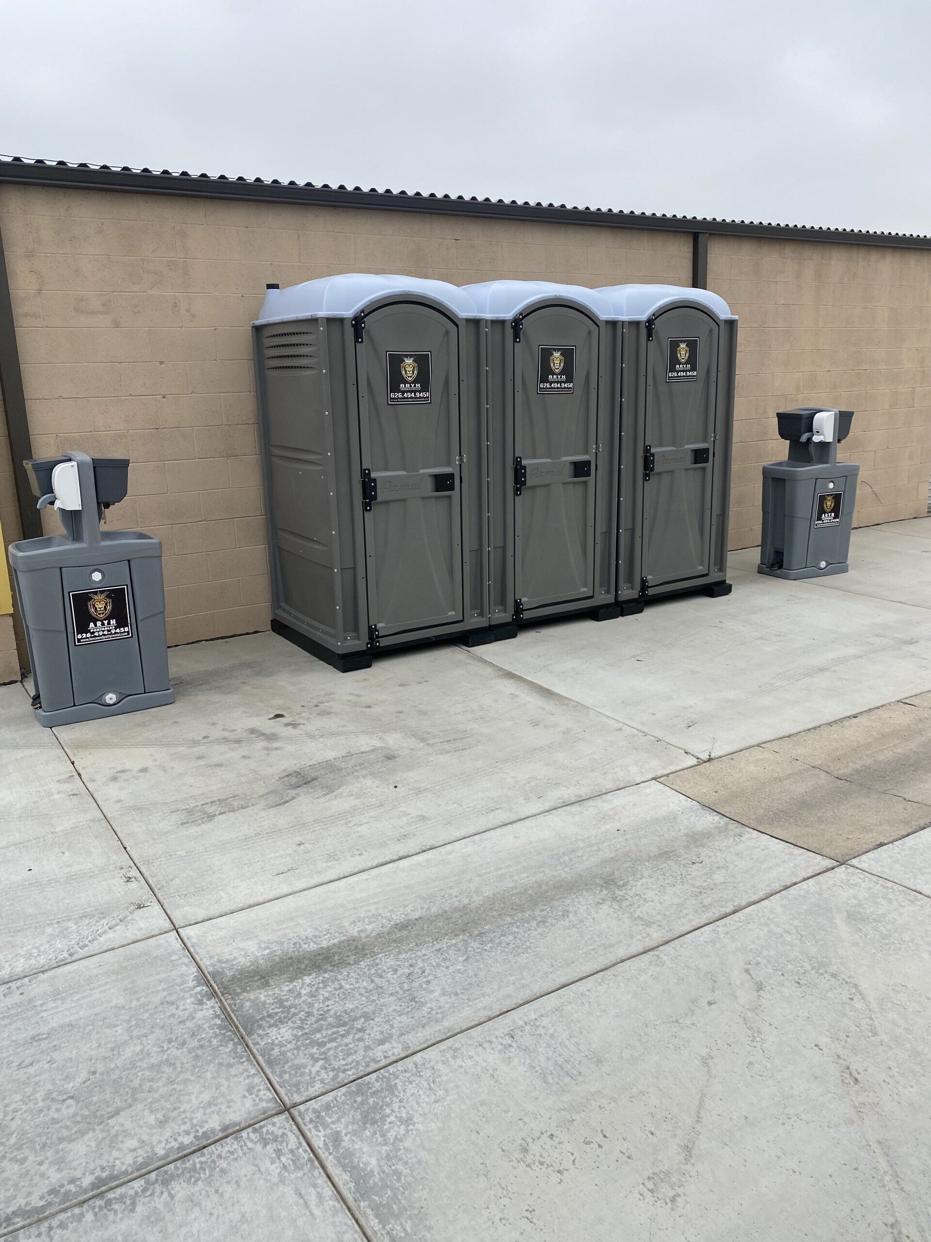 Luxury Restroom Trailer Rental Ontario, Ca | Clean