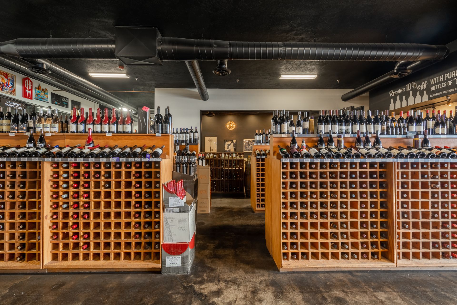 Shop Value and Fine Wine at Park Plaza Liquor. We Deliver & Ship in AZ