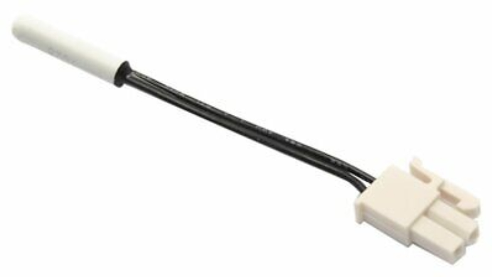 A close up of a wire with a connector on a white background.