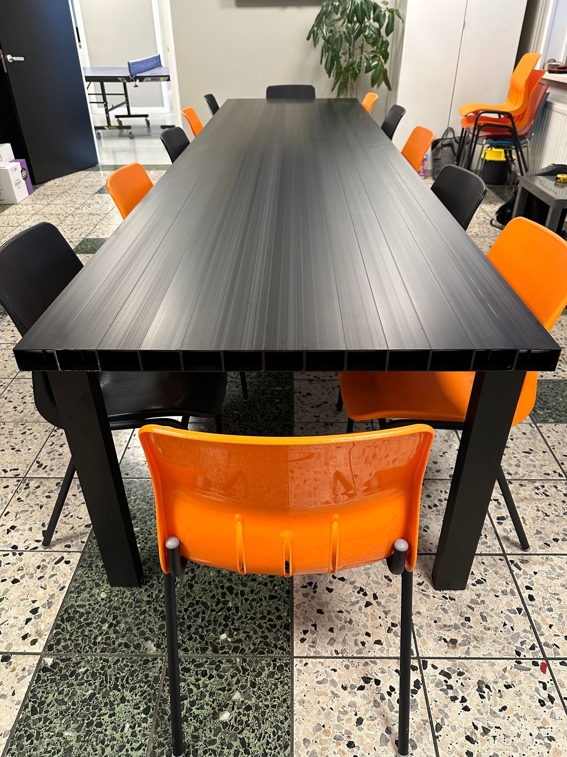 tafel geanodiseerd