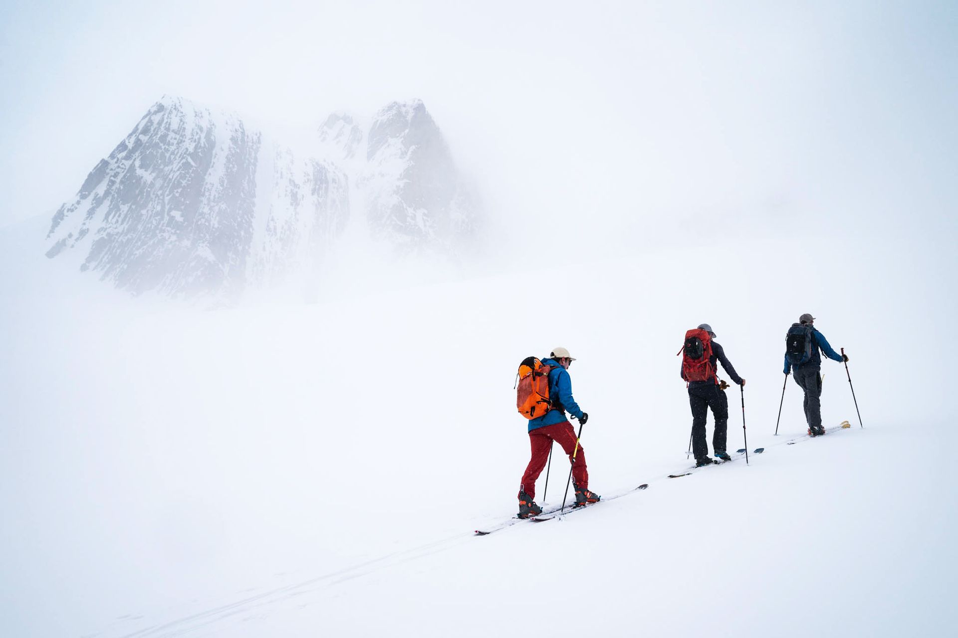 backcountry skiing british columbia canada mistaya lodge guided trip