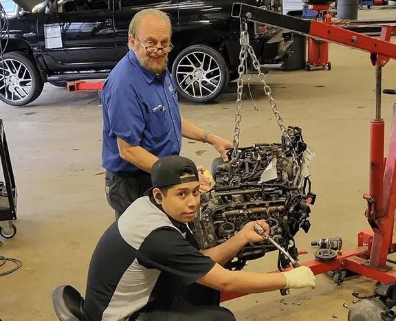 Advanced Automotive Service Center - Gallery - image #8