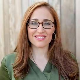 Dr Alana Bloom