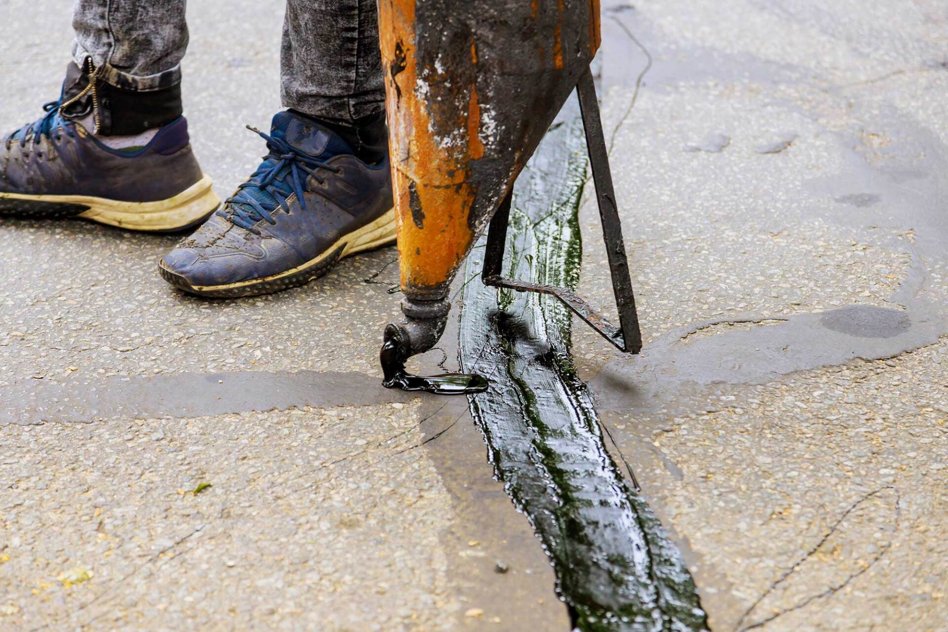 Hot Crack Services in Ohio, Western Pennsylvania and surrounding areas