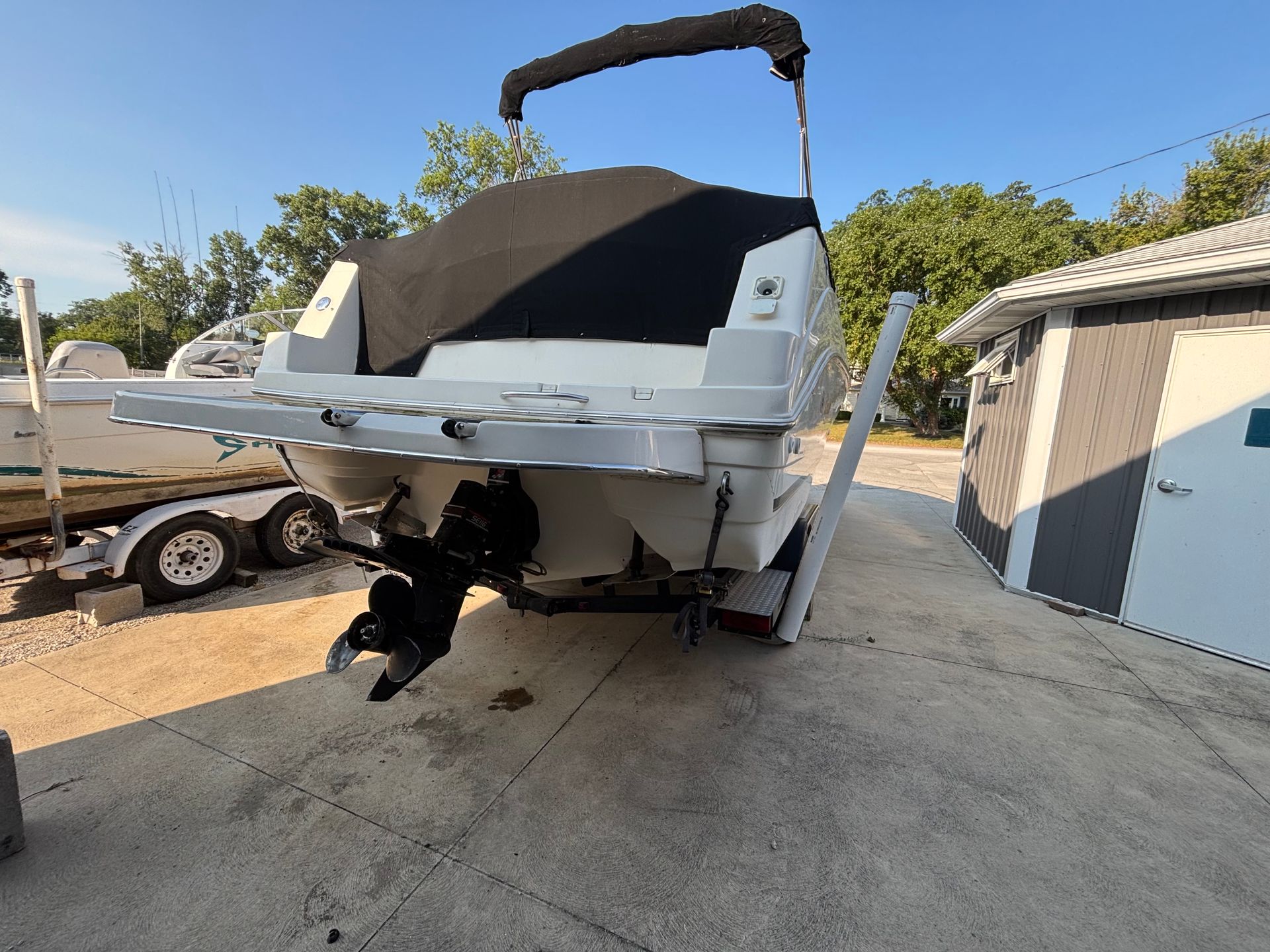 2001 Rinker Fiesta Vee 242
