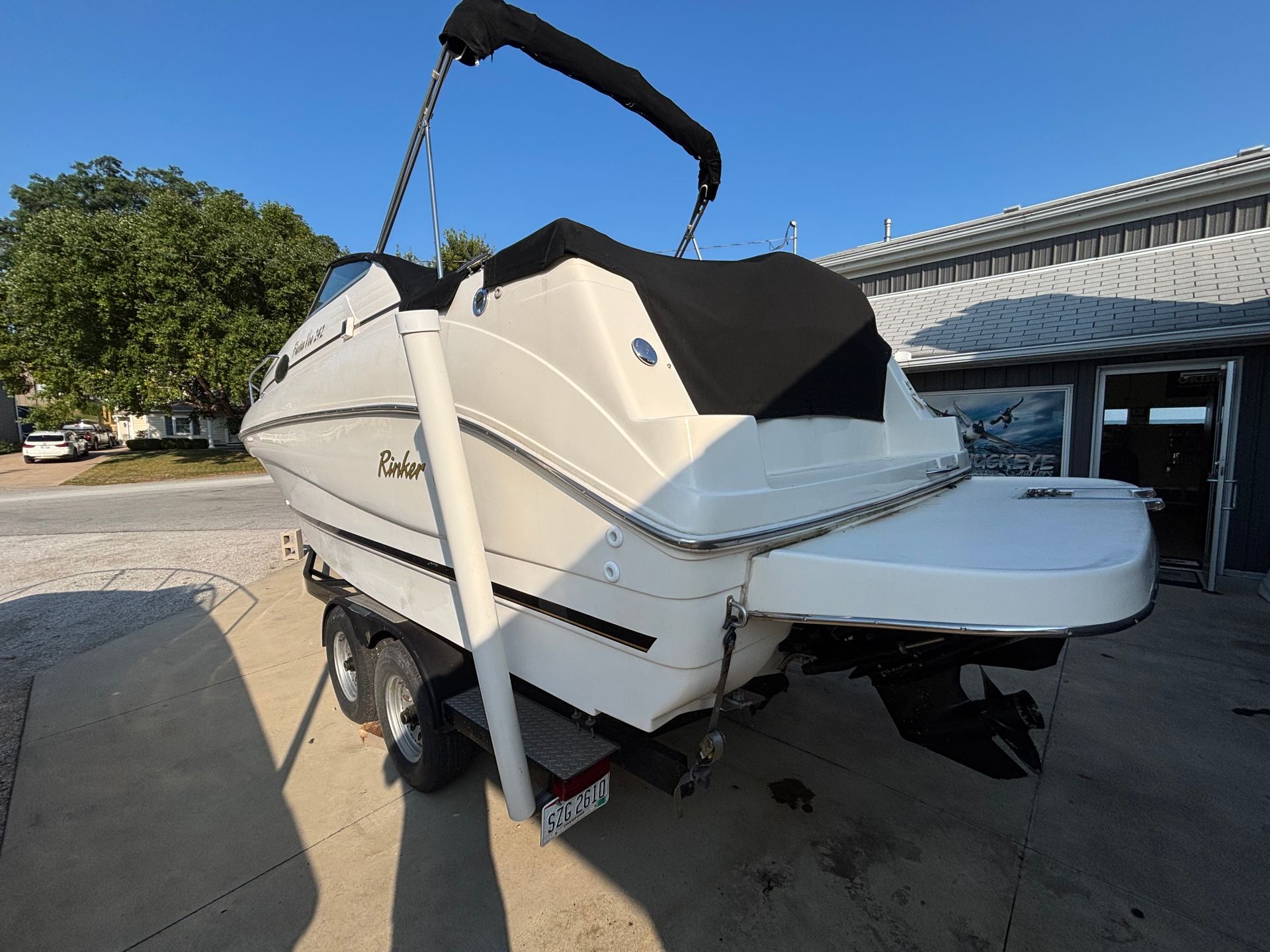 2001 Rinker Fiesta Vee 242