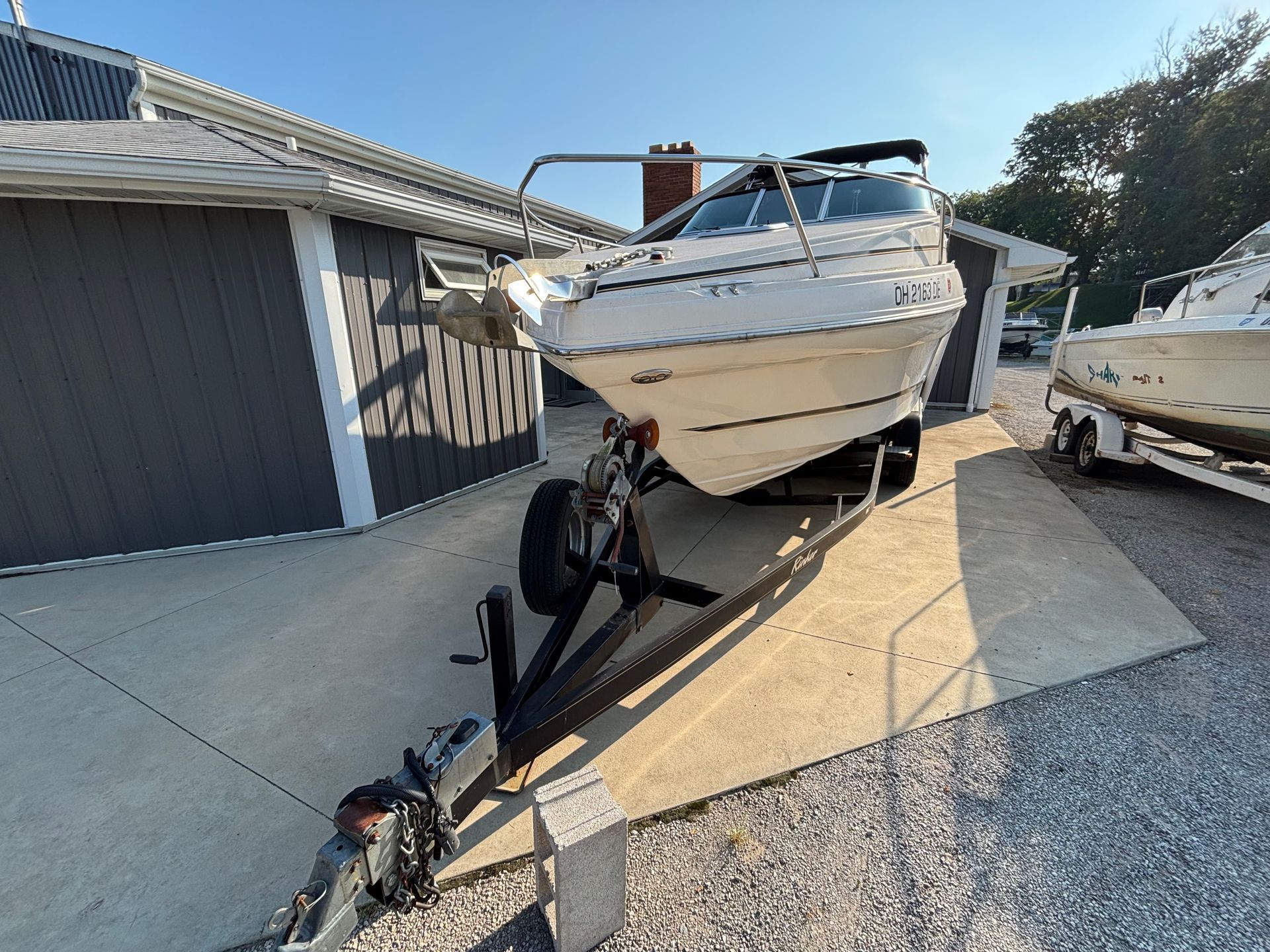 2001 Rinker Fiesta Vee 242