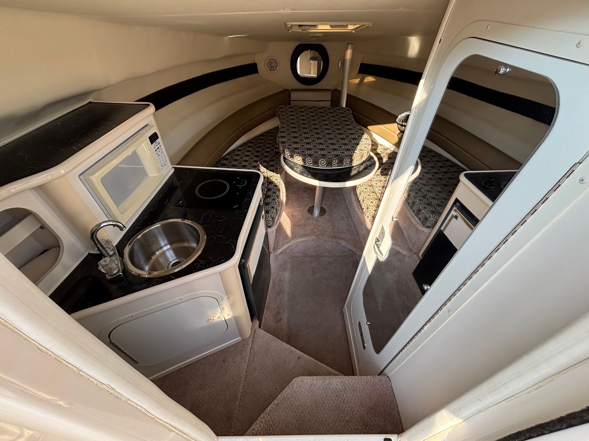 2001 Rinker Fiesta Vee 242 for sale at Cranberry Creek Marina