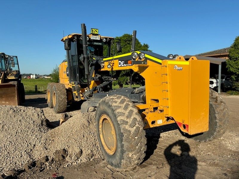 A Yellow Grader moving soil— Lantry Earthmoving in Phoenix Park, NSW