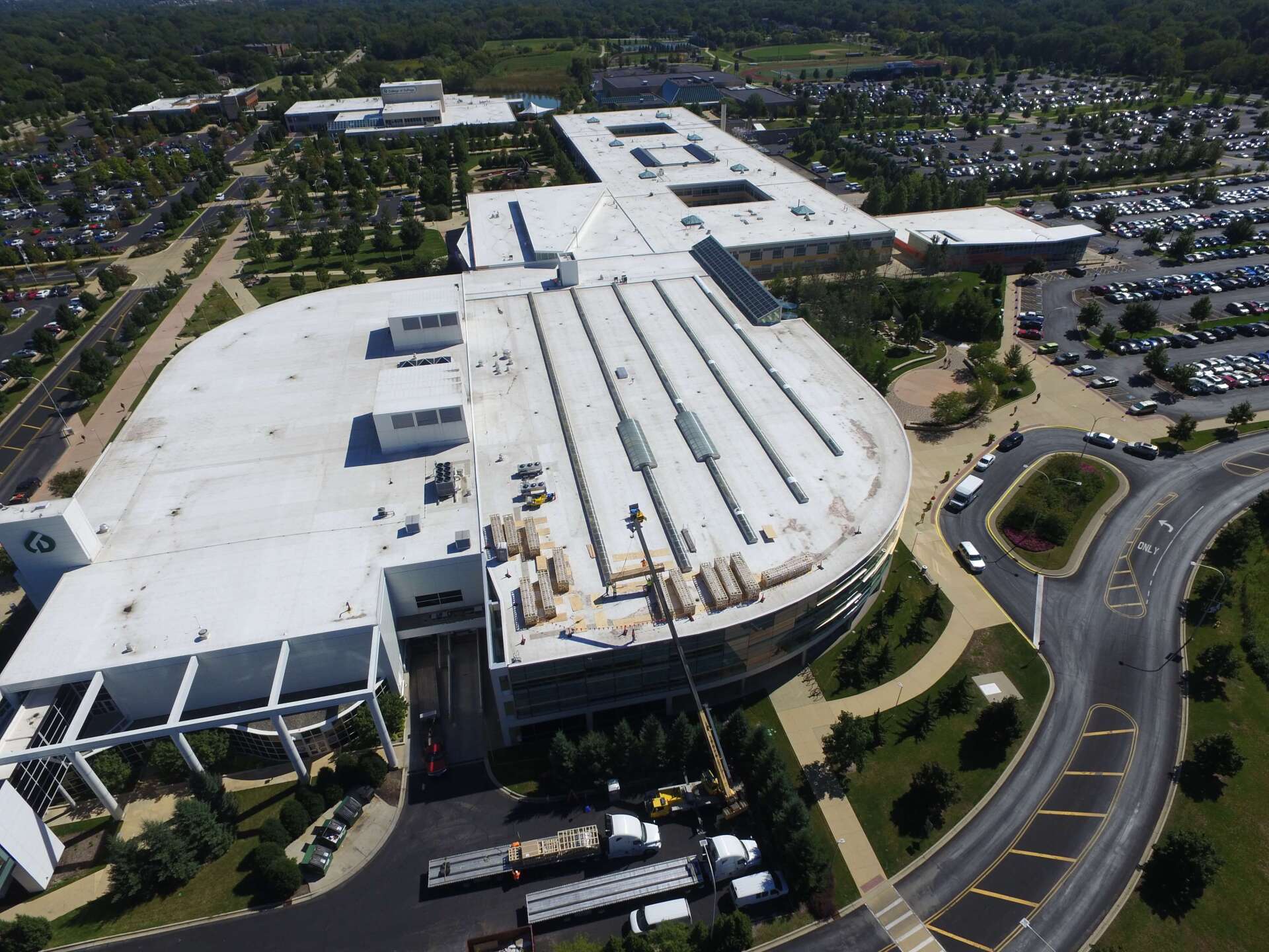 Commercial skylight installation service in Chicago, IL
