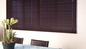 PROVEEDORA DE PERSIANAS Y CORTINAS – Horizontal de madera