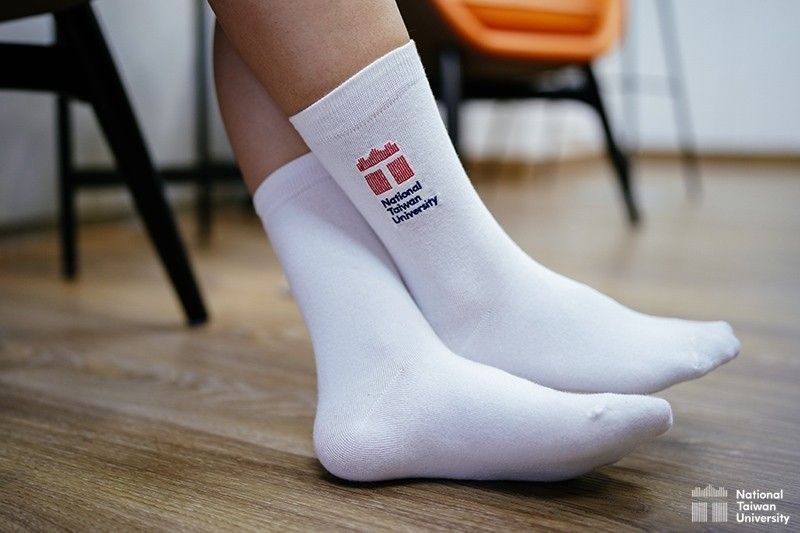 刺繡棉襪