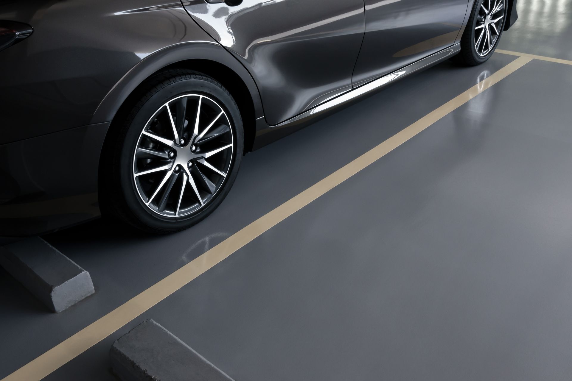 Professionally installed epoxy floor coating in a garage in Mentor, OH